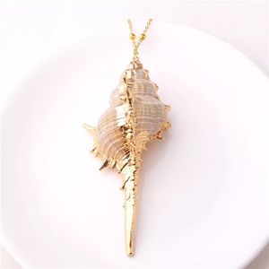 Bohemian Sea Shell Pendant Necklace